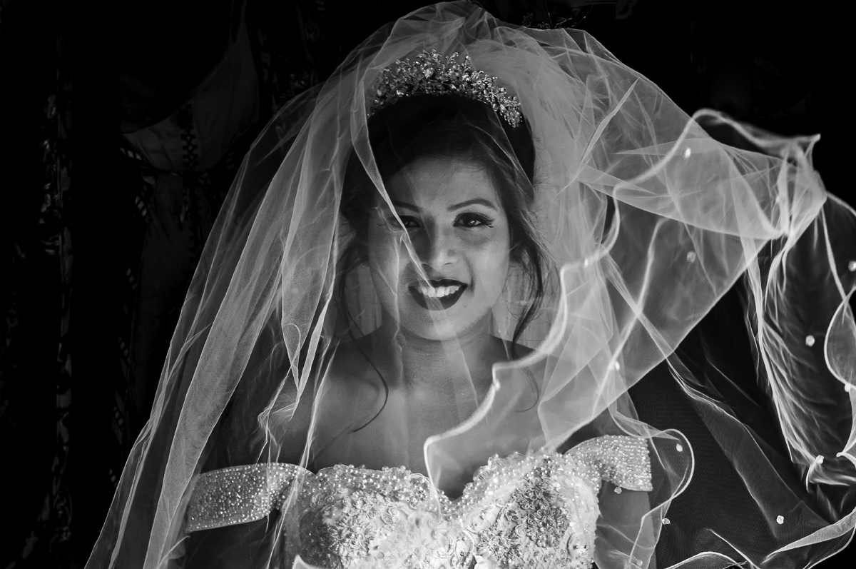 Photooneil Photography - Beautiful bride portrait black and white Goa